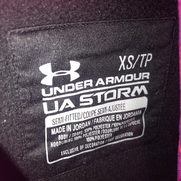 Black Under Armour Hoodie💜 - Picture 3 of 4